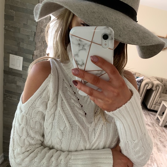 Meet your Posher, Izzy - Picture 1 of 1